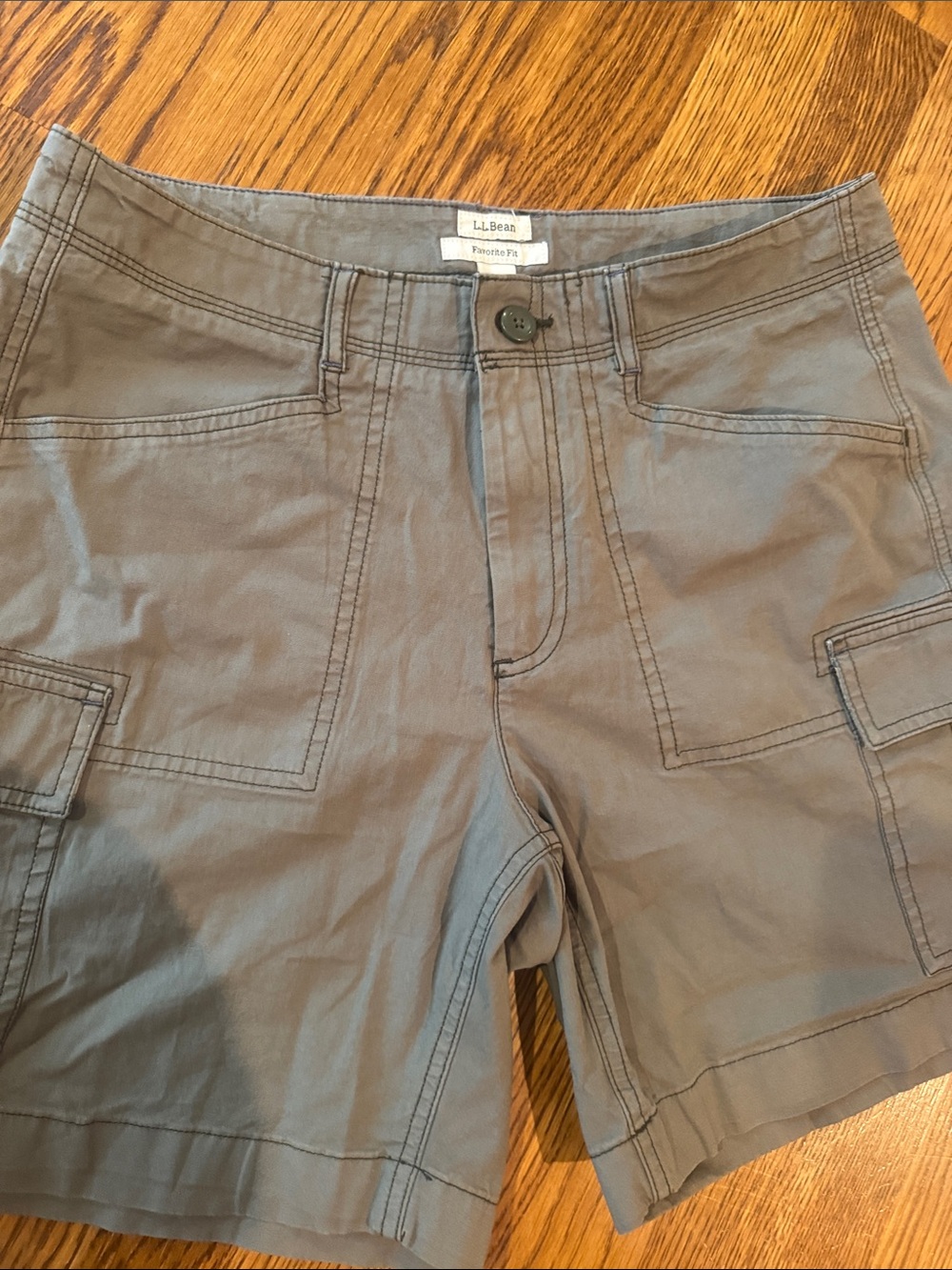 L.L. Bean Olive green Cargo-Style Women’s Shorts NWOT